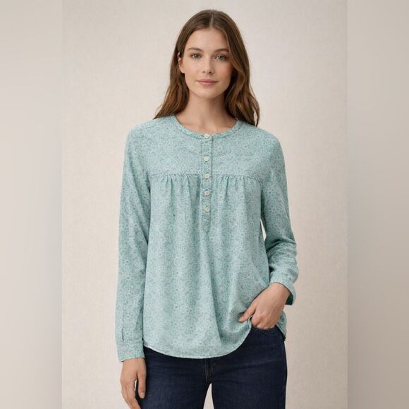 Vineyard Vines Tops - Vineyard Vines Long Sleeve Popover Babydoll Top